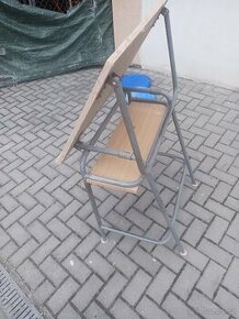 Pracovní stůl, ponk