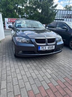 BMW E91 320i