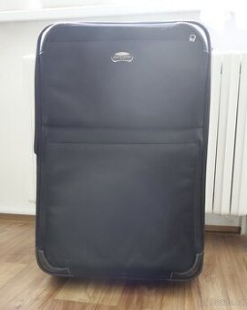 Cestovní kufr na kolečkách