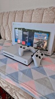 Xbox One S - 1