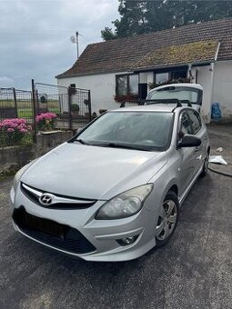 Hyundai i30 1.4i + vestavba LPG