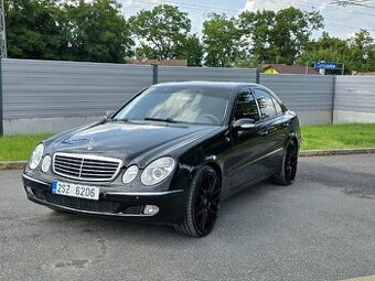 Mercedes benz E320Cdi Elegance W211