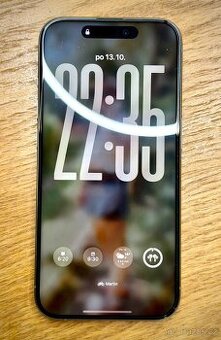 iPhone 15 Pro 256GB přírodní titan