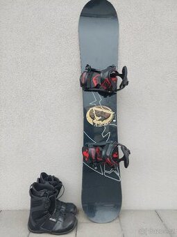 Snowboard NIDECKER včetně vázání, 158 cm + boty