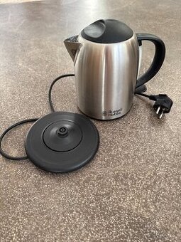 Rychlovarná konvice Russell Hobbs