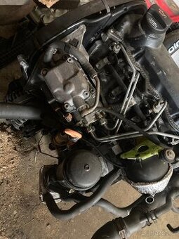 Motor 1.9 TDi PD blok VP hlava