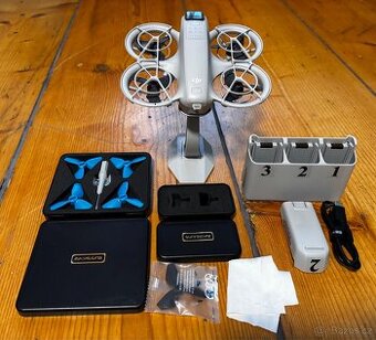 DJI NEO dron 2x baterie a nabíjecí hub + příslušenství