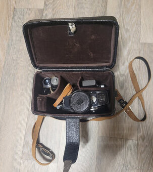 Amatérská filmová kamera QUARZ 2x8DS-8M