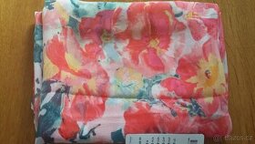 Šátek značky ORSAY