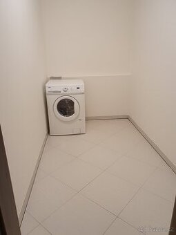 Pračka se sušičkou Zanussi