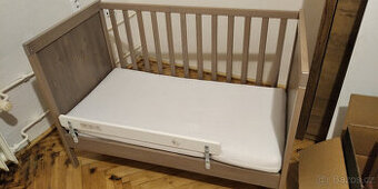 Dětská postýlka zánovní pro děti 2-5 let