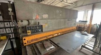 NTA 3150/10 A, tabulové nůžky z 1981