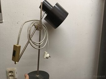 STARÁ BAKELITOVÁ LAMPA