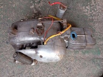Motor Jawa 05