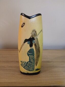 Prodám žlutou keramickou vázu s motivem ženy