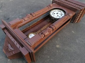 Predám starožitné nástenné hodiny