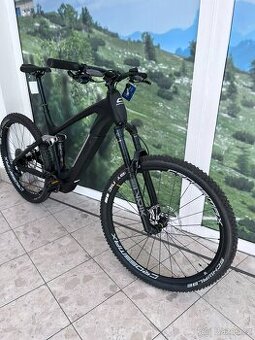 Lehké celoodpružené elektrokolo Corratec BOSCH SX