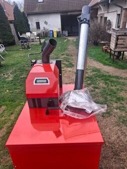 Hořák a zásobník pelet Atmos A25