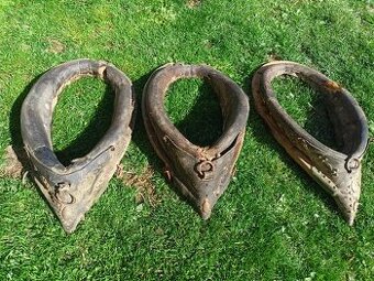 3x starý koňský chomout / postroj – retro, dekorace