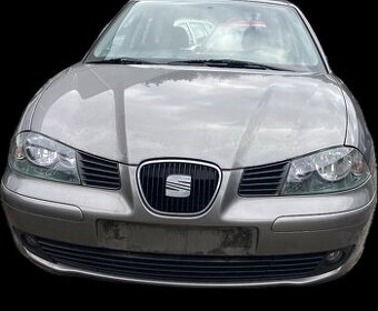 Seat Ibiza hatchback díly z vozu.
