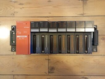 PLC Mitsubishi MELSEC AnS - sestava (A1S61PN, A1SX41, A1SY41