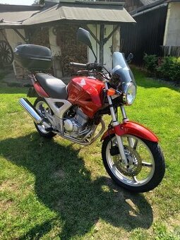 Honda CBF 250