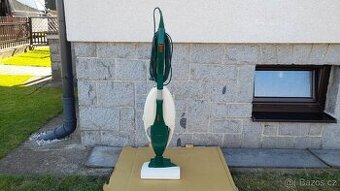Vysavač Vorwerk 131 s elektronickou klepaci hlavicí