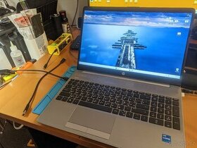 HP 250 G8 Notebook PC / I5-1135 / 32Gb RAM / 512Gb NVME