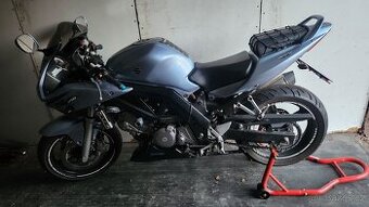 SUZUKI SV 650s