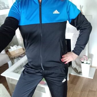 Souprava Adidas velikost S