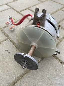 Prodám elektro motor Romo Fulnek