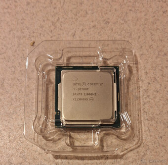 Intel i7-10700F 4,8 GHz - 1