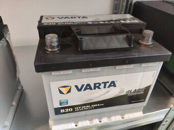 Autobaterie VARTA Black Dynamic 45Ah 400A B20