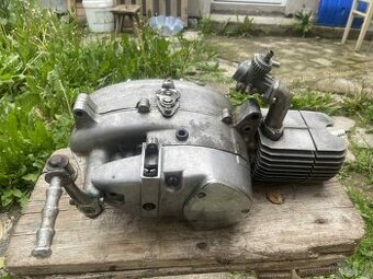 Jawa pionýr motor