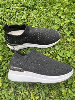 Dívčí sneakersy vel. 32 - 1