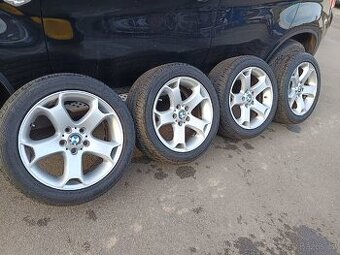 BMW X3 , krásná konkávní alukola 18 s pneu 255/45 r18