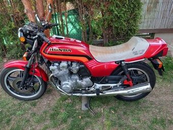 Honda Boldor 900