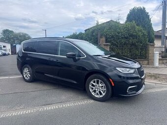 Chrysler Pacifica 3,6 L RU Čočka Adapt 2022
