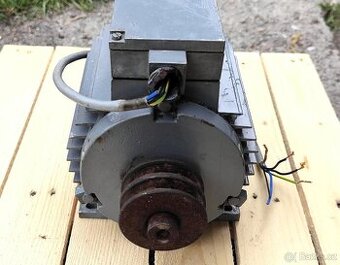 Třífázovej motor 2.2KW 2865 otáček - 1