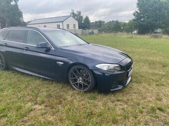 BMW F11 530d 190Kw originál M packet - 1