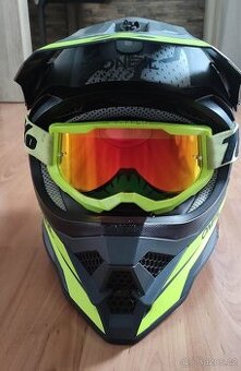Helma na motocross zn. Oneal camo