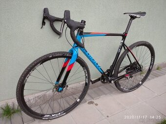 Cyklokros Giant TCX