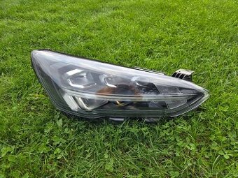 Přední pravé LED světlo Ford Focus Mk4