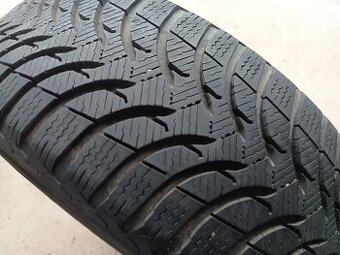 195/60 R15 MICHELIN (1717)