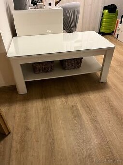 Konferenční stolek s krycim  sklem