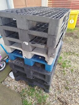 Plastové palety 120x80