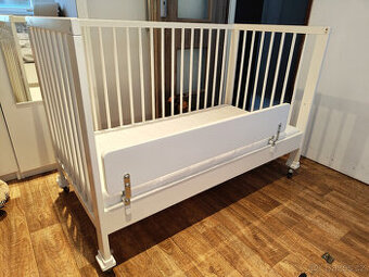 Dětská postýlka Ikea Gulliver+matrace+zábrana+kolečka