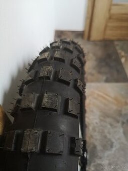 Surron Ultra Bee, přední kolo.