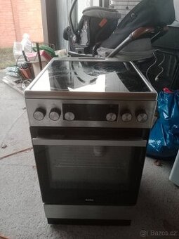 Sklokeramicesky sporak Amica