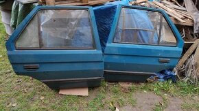 Dveře zadní - Levé. Škoda Forman / Favorit